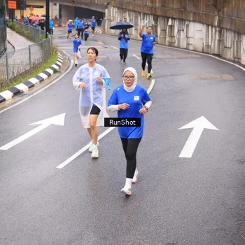 Runner Photo 7938141