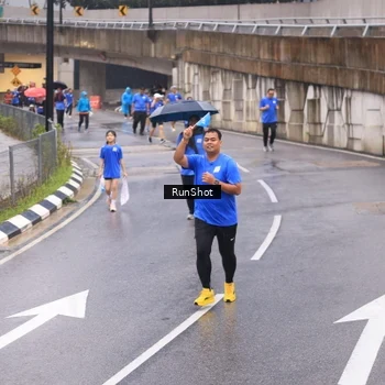 Runner Photo 7938146