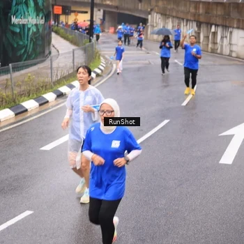 Runner Photo 7938149