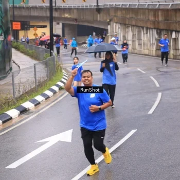 Runner Photo 7938155
