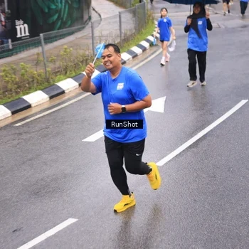 Runner Photo 7938162