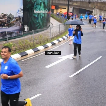 Runner Photo 7938166