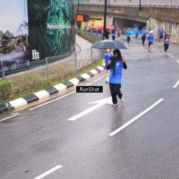 Runner Photo 7938171