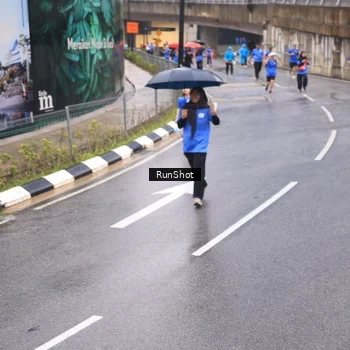 Runner Photo 7938174