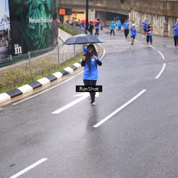 Runner Photo 7938175
