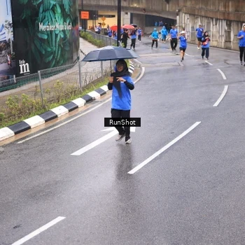 Runner Photo 7938176