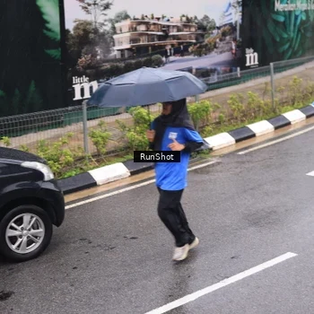 Runner Photo 7938200