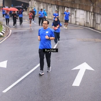 Runner Photo 7938214