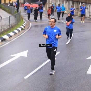 Runner Photo 7938215