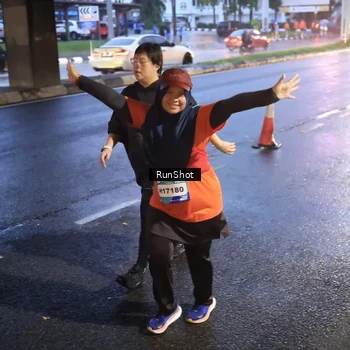 Runner Photo 7938216