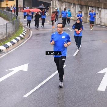 Runner Photo 7938217