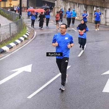 Runner Photo 7938218