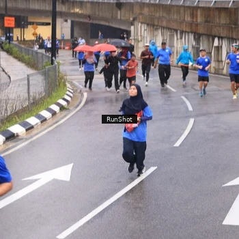 Runner Photo 7938224