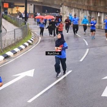 Runner Photo 7938225