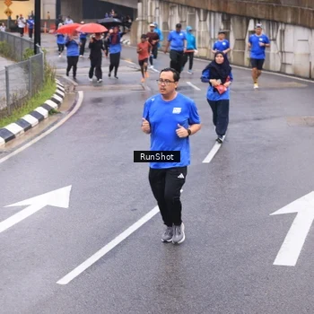 Runner Photo 7938232