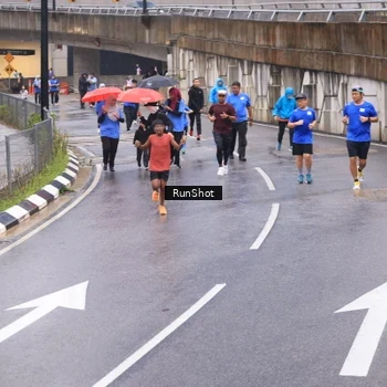 Runner Photo 7938235