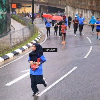 Runner Photo 7938236
