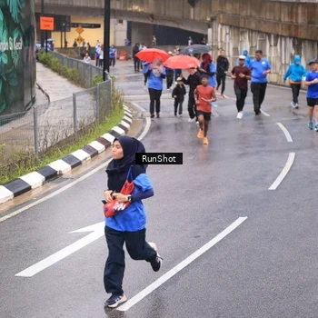 Runner Photo 7938237