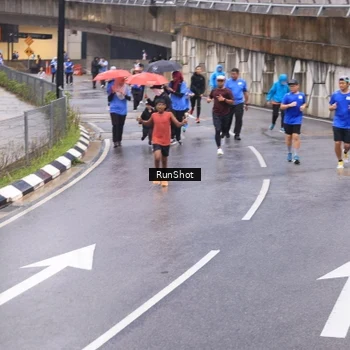 Runner Photo 7938238