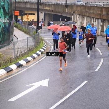 Runner Photo 7938251
