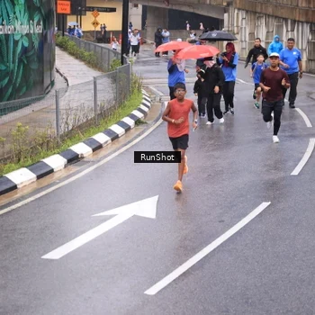 Runner Photo 7938253