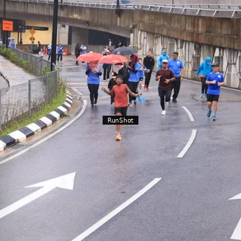 Runner Photo 7938266