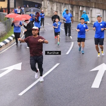 Runner Photo 7938274