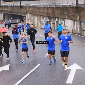 Runner Photo 7938286
