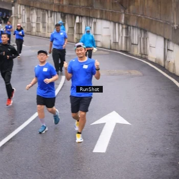 Runner Photo 7938293
