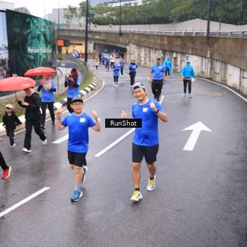 Runner Photo 7938322
