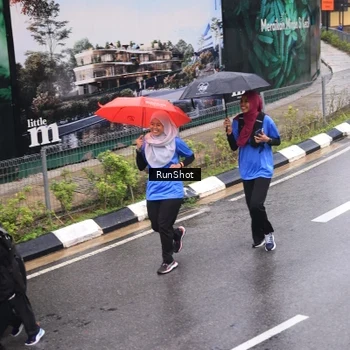 Runner Photo 7938329