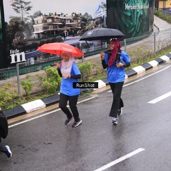 Runner Photo 7938334