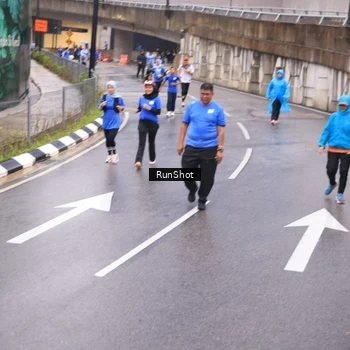 Runner Photo 7938337