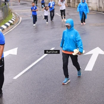 Runner Photo 7938372