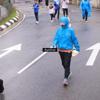 Runner Photo 7938375