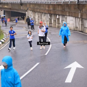 Runner Photo 7938377