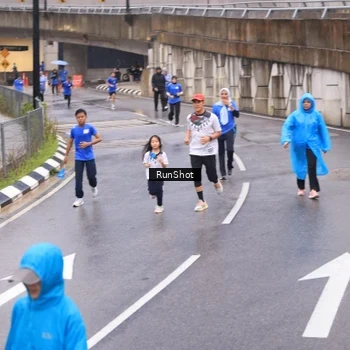 Runner Photo 7938382