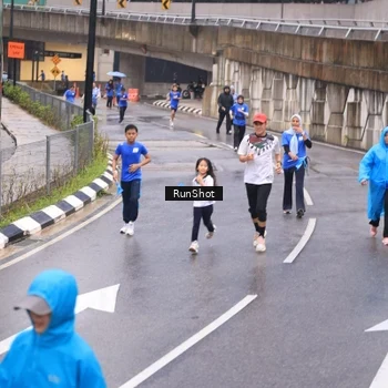 Runner Photo 7938392