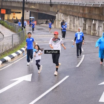 Runner Photo 7938393