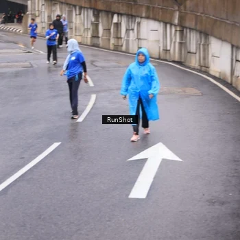 Runner Photo 7938408