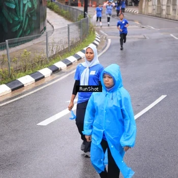 Runner Photo 7938424