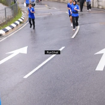 Runner Photo 7938435