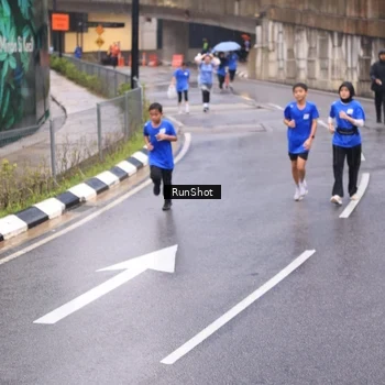 Runner Photo 7938446