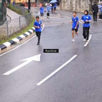 Runner Photo 7938447