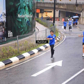 Runner Photo 7938462