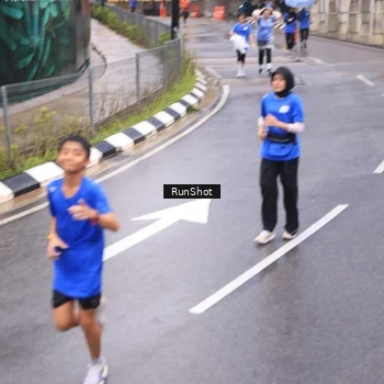 Runner Photo 7938487