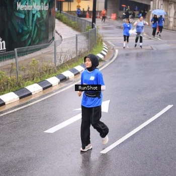 Runner Photo 7938488