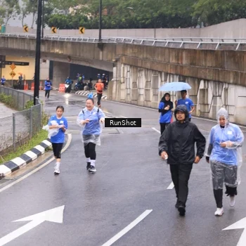 Runner Photo 7938500