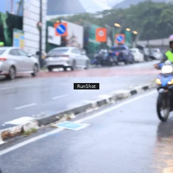 Runner Photo 7938517