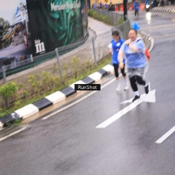 Runner Photo 7938519
